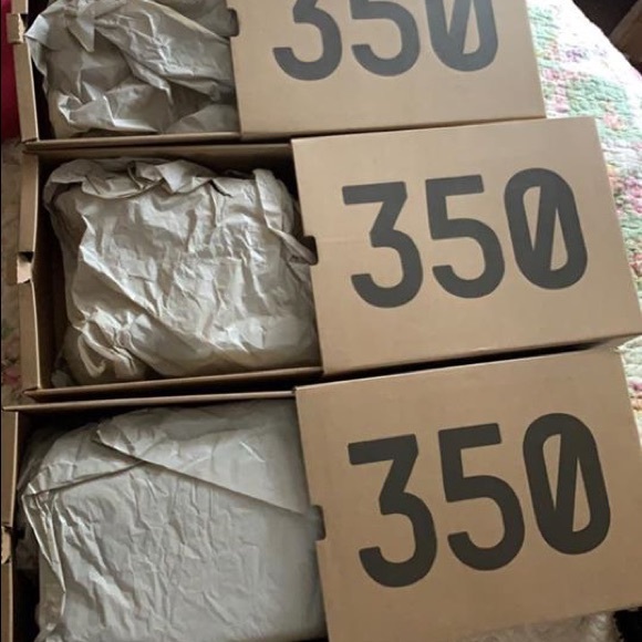 YEEZY BOOST 350 V2 - Picture 2 of 6